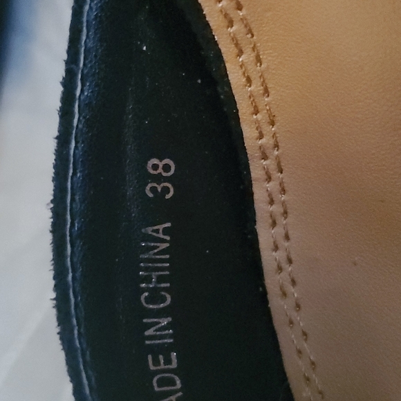 Black suede point toe stilettos - Picture 3 of 3